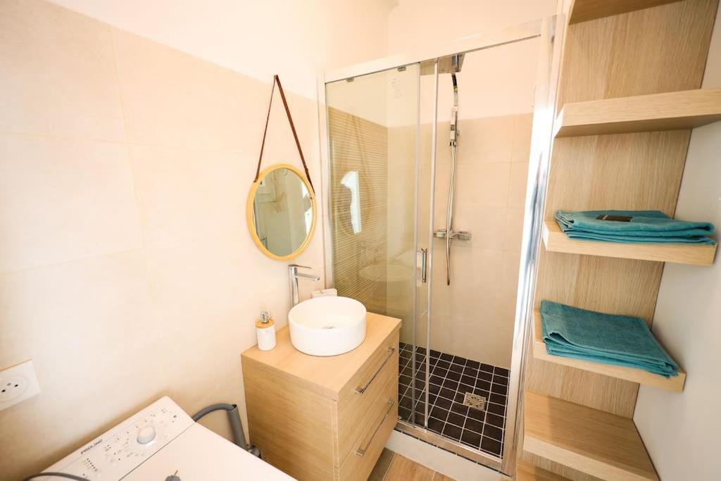 Ferienwohnung Cosy Pied A Terre Rue Corneille, Coeur Marseille, 4 Pers, 2 Ch Exterior foto